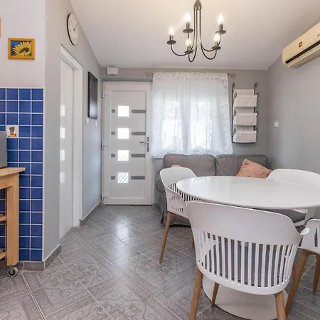 In With Kitchen Apartment Pakostane