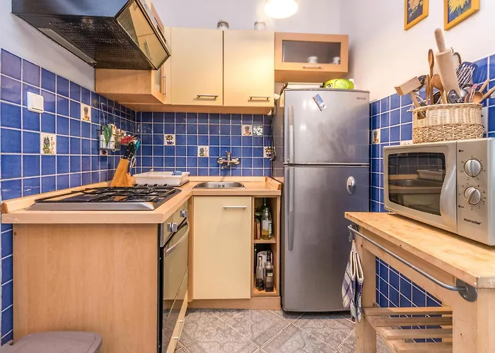 Cozy In With Wifi Апартаменты *